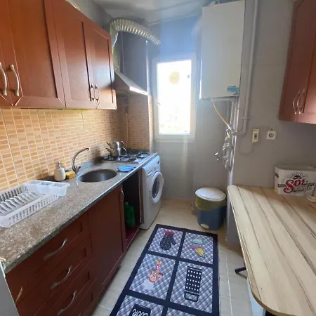 Kadikoyde Denize Yakin Kullanisli Ve Merkezi Daire