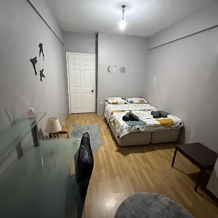 Apartment Kadikoyde Denize Yakin Kullanisli Ve Merkezi Daire *
